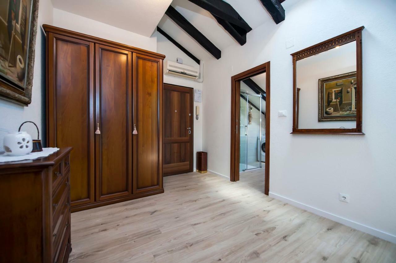 Rovigno Bella Sea View Apartment ภายนอก รูปภาพ